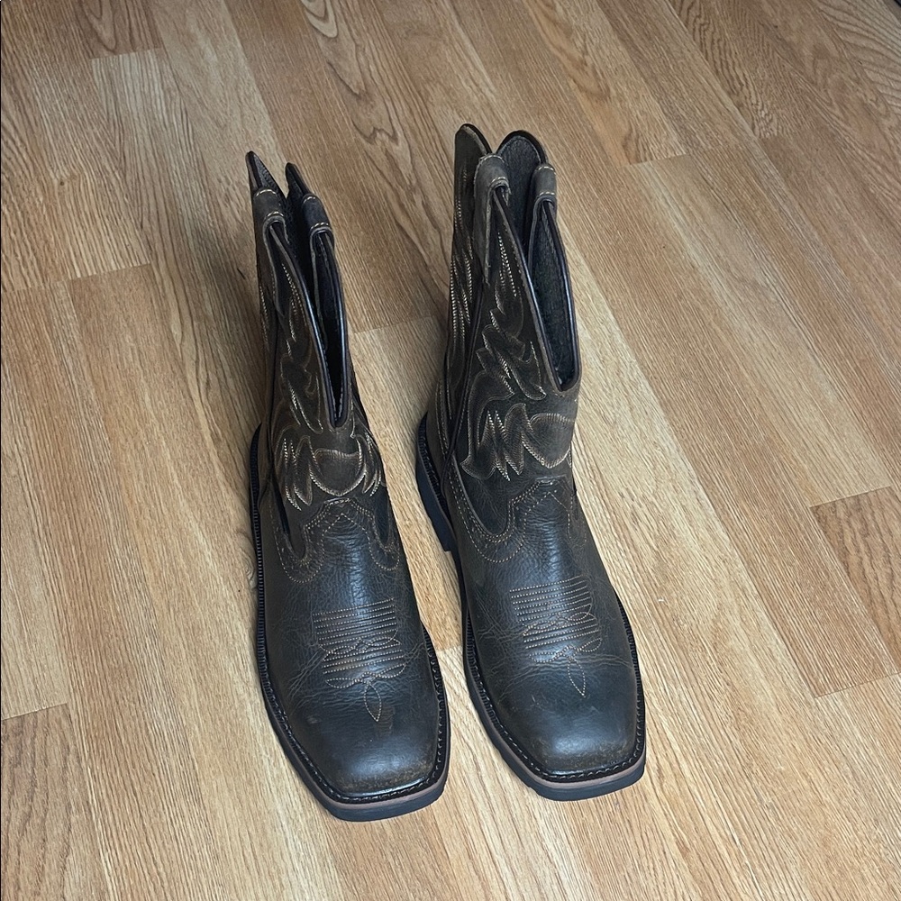 Wolverine Brown Leather Western Cowboy Boots with Stitching